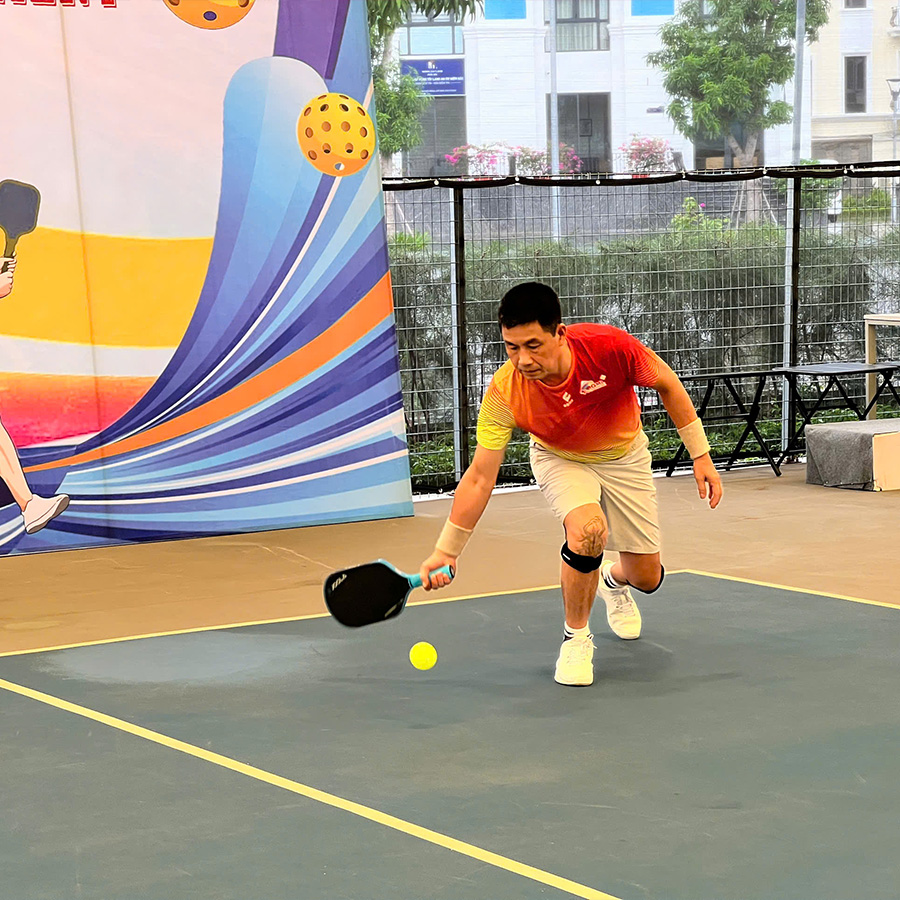 Vận động viên nam khởi động